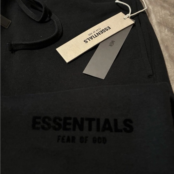 NEW Fear of God Essentials Stretch Limo Sweatpants 100% Authentic - Picture 3 of 4